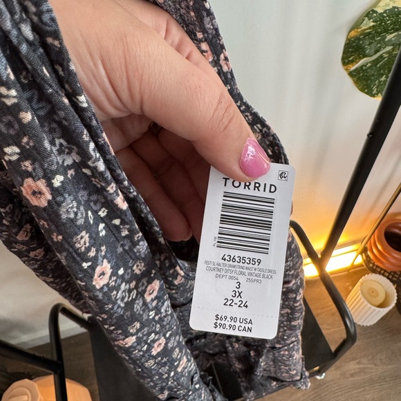 Floral Sleeveless Dress with Tassels - Picture 2 of 4